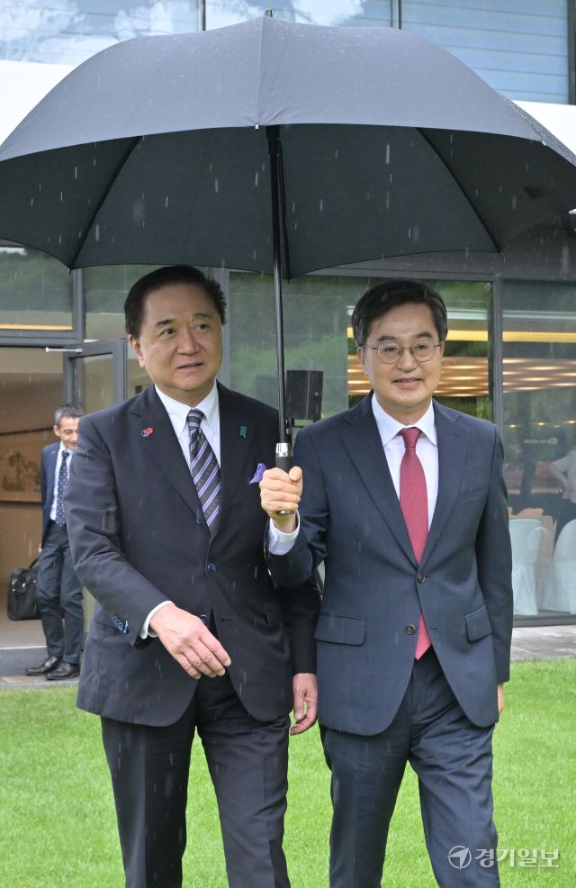 김동연 경기도지사, 일본 가나가와현과 35주년 기념 '교류협력심화' 공동선언 [포토뉴스]