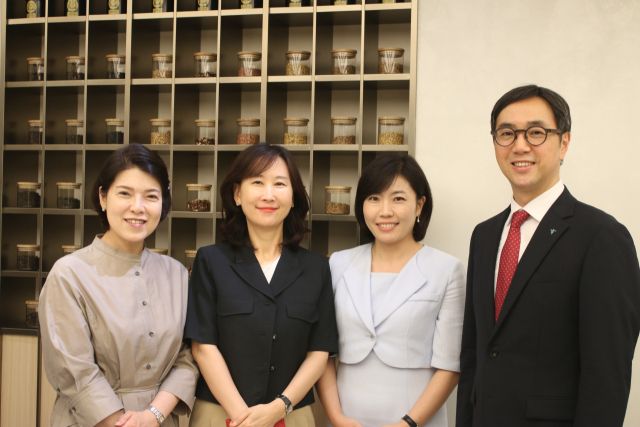 임혜정 하나은행 평창동PB센터 PB부장(왼쪽부터), 임현아 PB부장, 박경미 PB팀장, 조윤식 지점장. 이현정 기자
