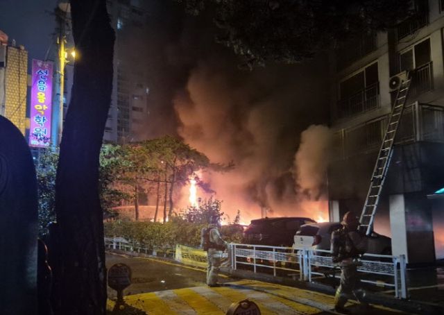 광명 아파트 화재 현장. 경기도소방재난본부 제공