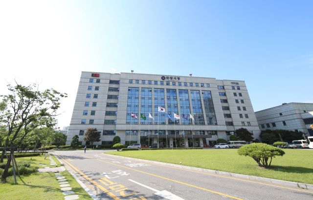 안양시청 전경. 안양시 제공.