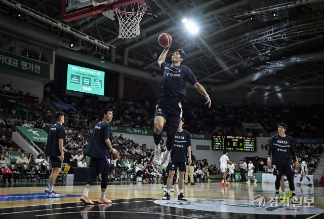 대한민국 남자농구 대표팀, 카타르와의 평가전 2차전에서 95-78로 승리 [포토뉴스]