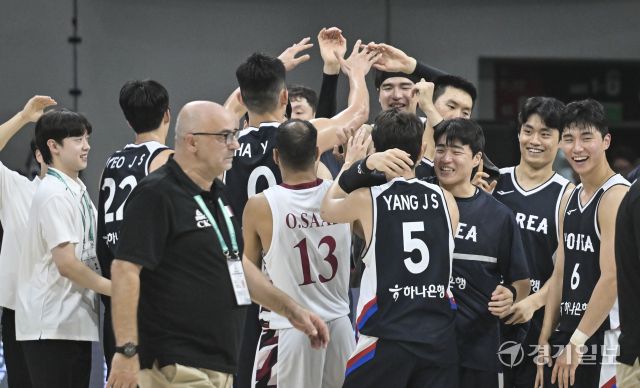 대한민국 남자농구 대표팀, 카타르와의 평가전 2차전에서 95-78로 승리 [포토뉴스]