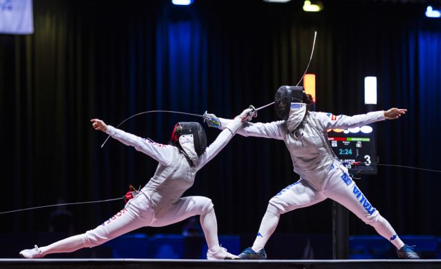 ‘2025 라인-루르 하계 세계대학경기대회’ 플러레 개인전에 나선 모별이 선수(왼쪽). 인천 중구청 제공