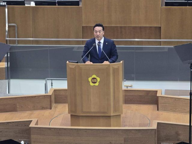 김용성 경기도의회 의원이 23일 오전 제385회 임시회 제2차 본회의 5분 발언을 통해 희귀질환자 지원을 위한 국가와 지방정부의 지원이 절실하다고 강조했다. 김경희기자