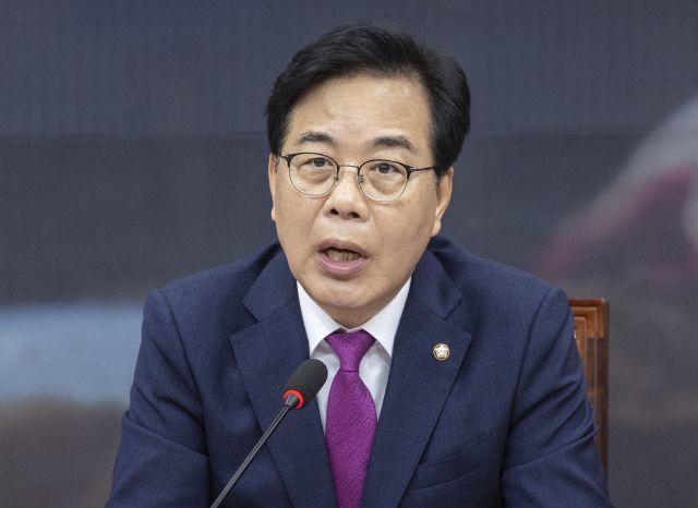 24일 국민의힘 송언석 비상대책위원장 겸 원내대표가 국회에서 열린 비상대책위원회에서 발언하고 있다. 연합뉴스