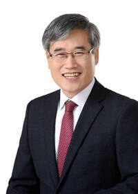 김진용 전 인천경제자유구역 청장. 경기일보 DB