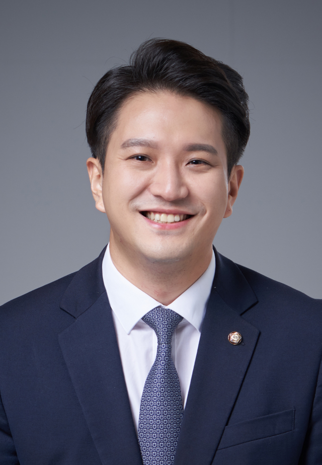 7ebec69fa93042139121370390887458