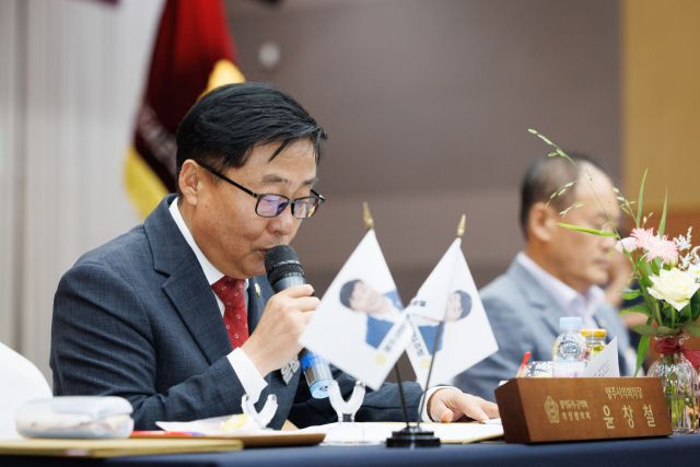 윤창철 양주시의회 의장이 제178차 정례회의에 앞서 환영사를 하고 있다. 양주시의회 제공