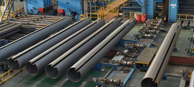 세아제강의 탄소 용접 강관 생산 공정. 세아제강
