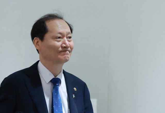 이완규 법제처장이 지난달 24일 서울 용산 대통령실 청사에서 열린 국무회의에 참석하고 있다. 연합뉴스