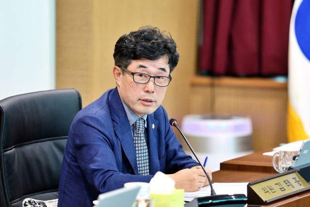 의왕시의회 김태흥 부의장. 의왕시의회 제공