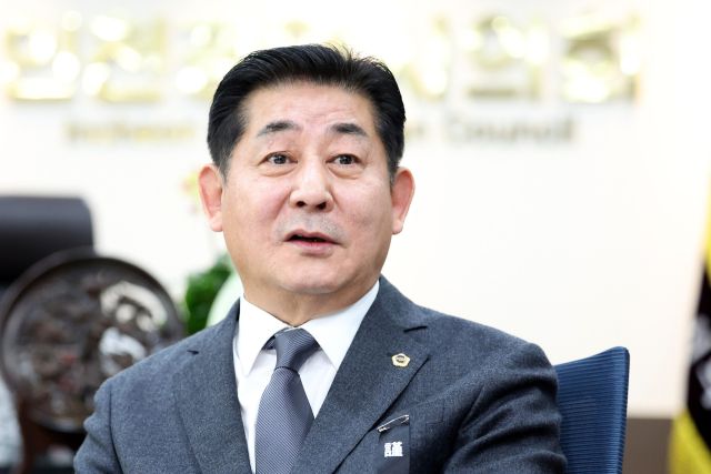 정해권 인천시의회 의장(국민의힘·연수1)