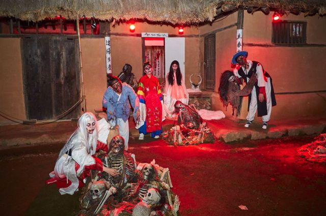 한국민속촌에서 심야공포촌 프로그램이 진행되고 있다. 한국민속촌 제공
