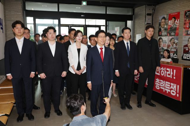 국민의힘 김문수 당 대표 후보가 15일 서울 여의도 중앙당사에서 광복 80주년 기념행사를 열고 기념사를 하고 있다. 연합뉴스