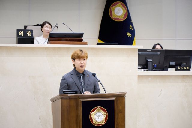 지난 7월18일 이상욱 용인시의원이 수지환경센터 마약류 소각 중단에 관해 5분 발언을 하고 있다. 이 의원실 제공