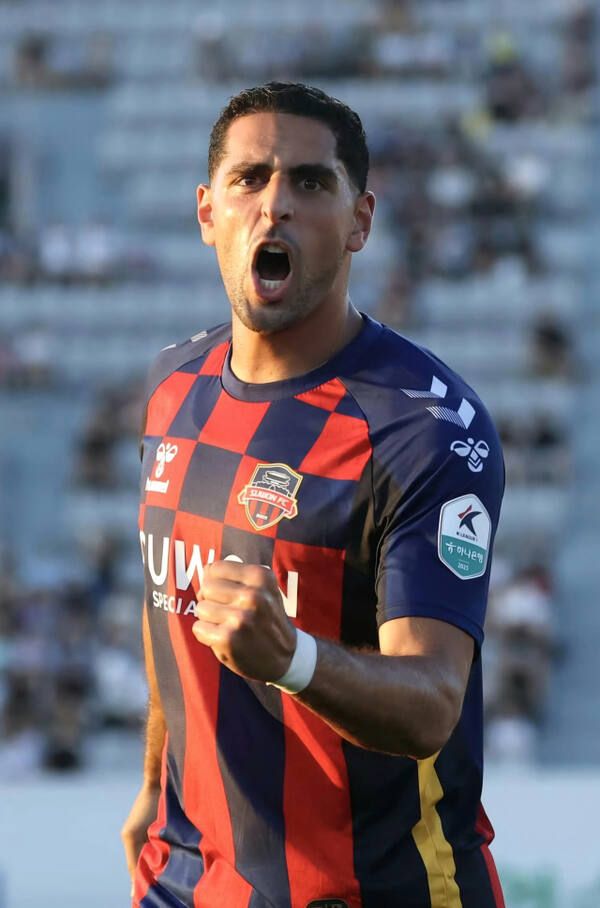 ‘하나은행 K리그1 2025’ 26라운드 최우수선수로 선정된 수원FC의 외국인 공격수 싸박.수원FC 제공