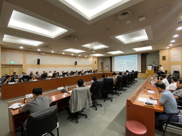 경기도가 폭우로 인한 도시하천 피해 예방과 안전한 하천환경 조성을 위해 지난 20일부터 이날까지 시·군 간담회를 열었다. 경기도 제공