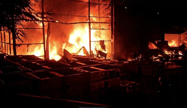 화성 팔탄면 폐배터리 재생공장 화재현장. 경기도소방재난본부 제공