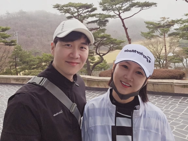 방송인 도경완·가수 장윤정 부부. 도경완 인스타그램 갈무리