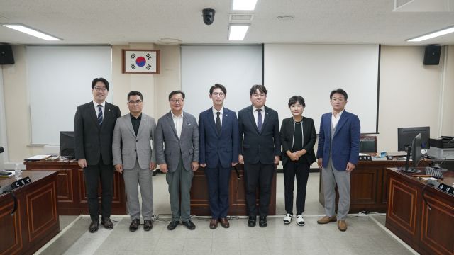 안양시의회 총무경제위원회. 안양시의회 제공.