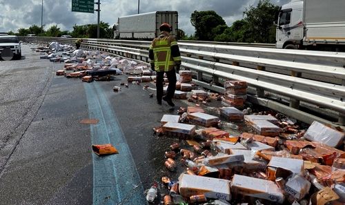 김포 수도권제2순환고속도로 서김포통진 나들목(IC) 부근 사고현장. 김포소방서 제공