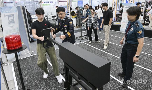 공직 채용 정보를 한자리에, 2025 공직박람회 개막 [포토뉴스]