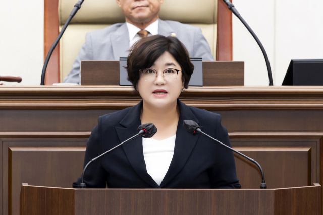 김계순 김포시의원이 김포골드라인 인사비리 논란에 대해 김포시는 책임있는 조치를 취하라며 ‘5분 발언’을 하고 있다. 김포시의회 제공