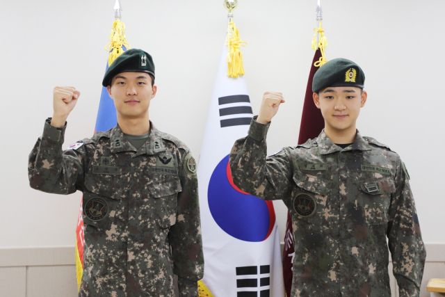 육군 지상작전사령부 예하 특수기동지원여단 조현준 중위(왼쪽)와 정석희 일병. 육군 지상작전사령부 제공