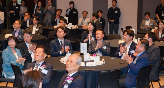 ▲29일 오전 10시 서울 중구 한국프레스센터 20층 국제회의장에서 한양경제 창간 2주년 기념식과 제2회 대한민국 국회 대전이 열렸다. 경기일보