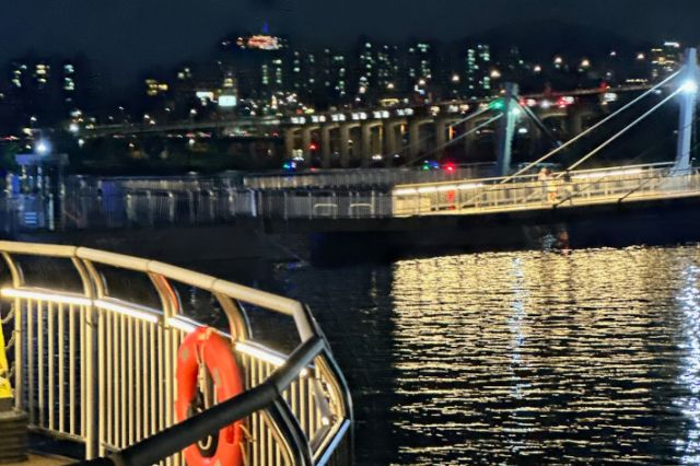 한강 구조 대상자 수색 작업. 연합뉴스