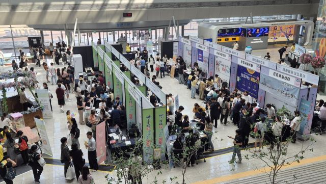 지난 5일 성남 한국잡월드에서 ‘2025 경기여성취업박람회(경기여성 잡페스타)’가 개최됐다. 경기도 제공