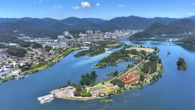 가평 자라섬 전경. 가평군 제공