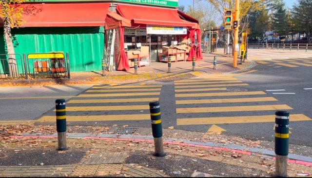 바닥형 보행신호등 점검 신호불일치 모습. 경기도 감사위원회 제공