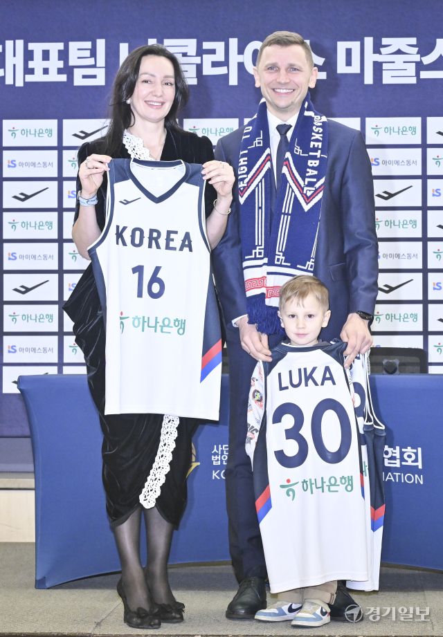 남자농구 대표팀 니콜라이스 마줄스 감독 취임 기자회견 [포토뉴스]