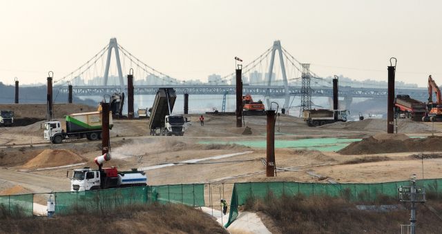 송병억 수도권매립지관리공사(SL공사) 사장이 수도권매립지에 수도권 지자체가 사용할 광역소각장 건립을 구상(경기일보 15일자 1면)한 것을 두고 지역 주민들이 공식 사과를 요청하고 나섰다. 조병석 기자