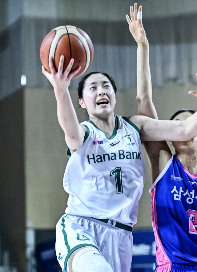 여자프로농구 3라운드 기량발전상의 주인공 박소희. 하나은행 제공