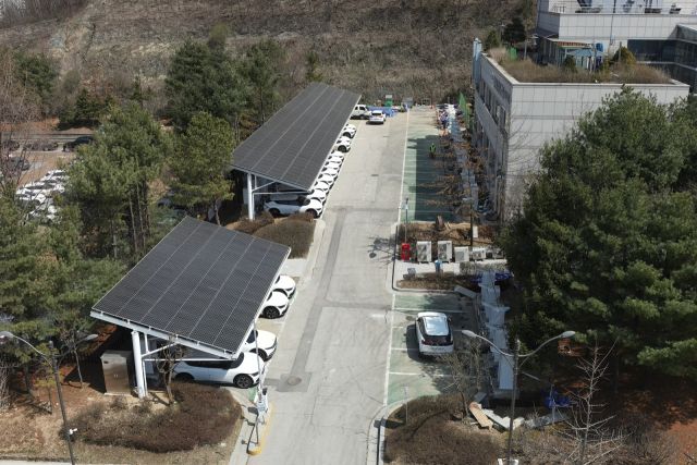 경기도가 올해 12개 시·군에 추진하는 ‘기후안심 그늘 프로젝트’ 유사 사례 모습. 경기도 제공