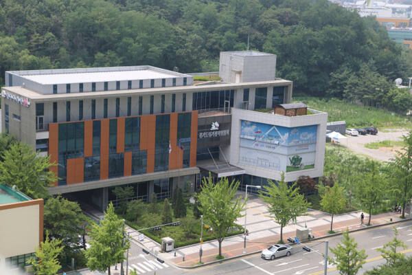 경기도선거관리위원회 청사 전경. 경기도선관위 제공