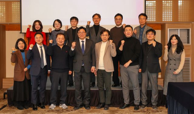 도성훈 인천시교육감이 수도권 대학과 간담회를 개최하고 기념 촬영을 하고 있다. 인천시교육청 제공