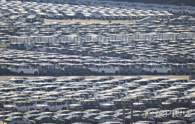 미 트럼프 대통령, 한국 제품에 관세 15%에서 25%로 재인상 [포토뉴스]