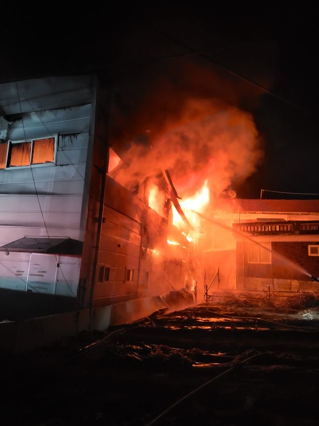 평택시 진위면 화재현장. 송탄소방서 제공