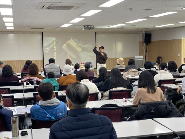 ‘시흥 올해의 책’ 프로그램 현장. 시흥시 제공