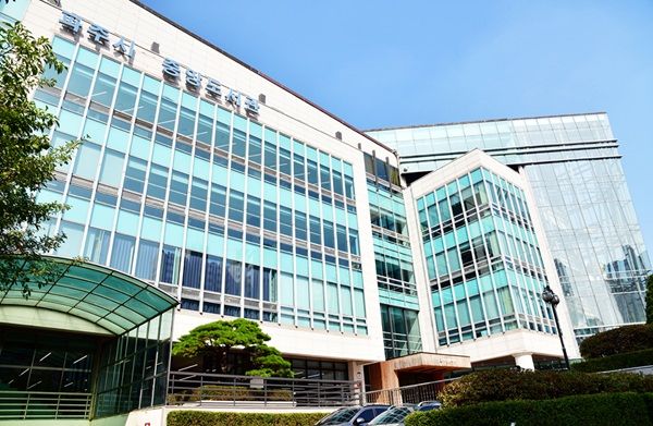 파주시 중앙도서관 전경. 파주시 제공