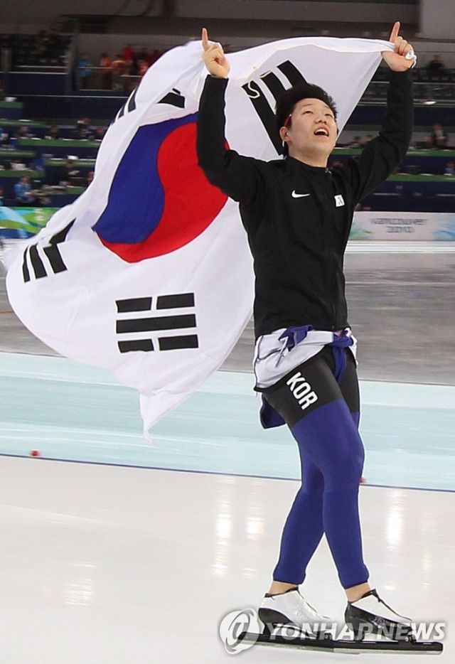 2010년 밴쿠버 올림픽에서 금메달을 차지한 모태범. 연합뉴스