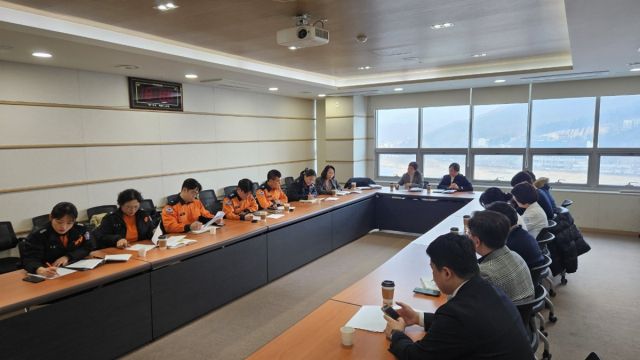 광주시가 최근 시청 회의실에서 응급의료 협의체 운영회의를 열고 있다. 광주시 제공