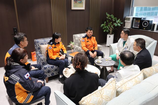 안양소방서는 안양샘병원에서 119구급스마트시스템 ‘병원선정 기능’ 활성화를 위한 응급의료협의체 간담회를 실시했다. 안양소방서 제공