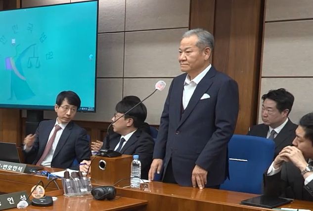 이상민 전 행정안전부장관이 12일 열린 내란 중요임무 종사 등 혐의 선고 공판에 출석해 있다. 연합뉴스