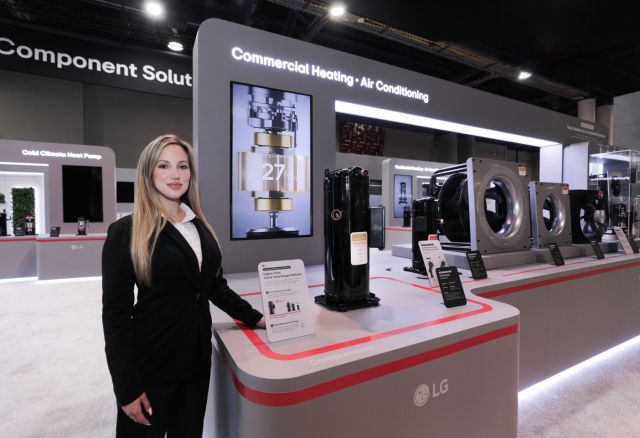 LG전자는 지난해에 이어 이번 AHR2026에서 부품 솔루션 전시 부스를 별도로 마련했다. LG전자가 상업용 냉난방 부품 솔루션 존에서 병렬 연결로 용량 확장이 가능한 27냉동톤 대용량 스크롤 컴프레서를 소개하고 있다. LG전자 제공