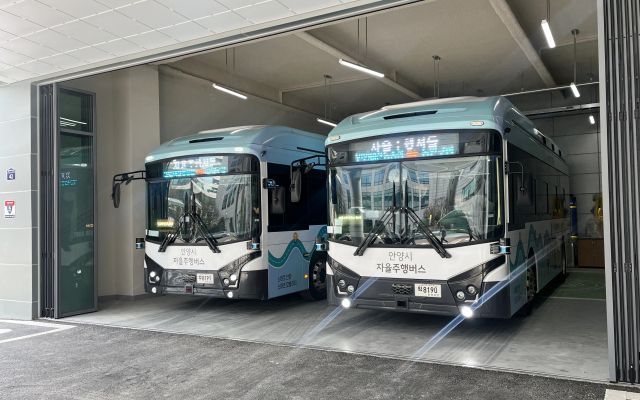 안양지역에서 운행 중인 자율주행버스 ‘주야로’. 안양시 제공