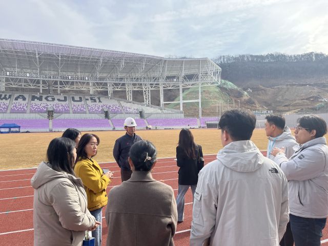 경기도장애인체육회는 26일 ‘제16회 경기도장애인체육대회 2026 광주’ 대회를 앞두고 안전점검을 하고 있다. 도장애인체육회 제공